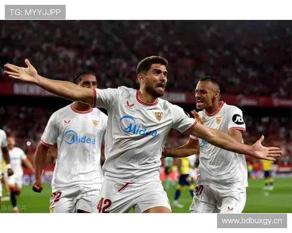 塞维利亚面临保级压力,联赛中期形势变化对赛季走势形成制约 塞维利亚面临保级压力,联赛中期形势变化对赛季走势形成制约