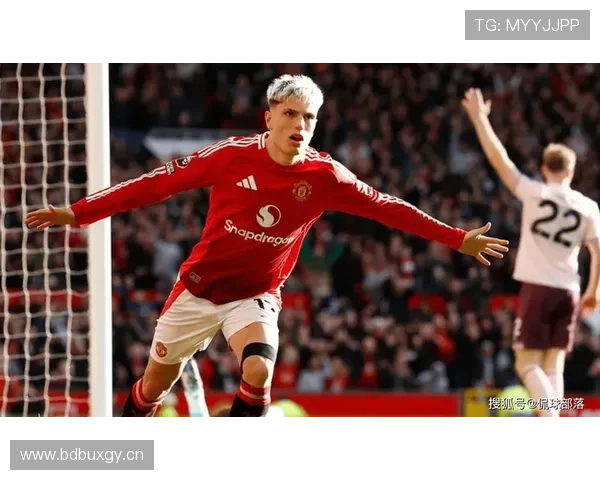 曼联是豪门还是摇摇欲坠的传说？滕哈格的挣扎与C罗的离开揭示了什么？